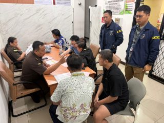 Tahap II Kasus Judi Online Dilaksanakan, Bareskrim Polri Serahkan 5 Tersangka dan Barang Bukti Rp55 Miliar ke Jaks