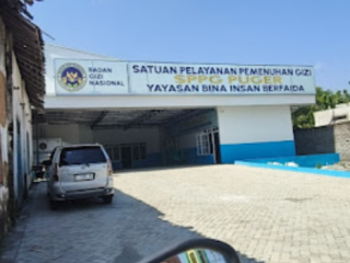 Viral di Tik Tok Petugas SPPG 02 Grenden Puger,Memakai Sarung Tanpa seragam Resmi Saat Bekerja