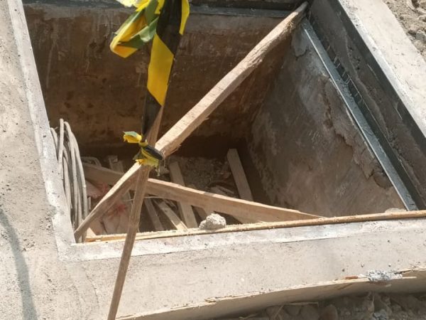 Usai Negosiasi, ID.net Ganti Kerugian Mobil yang Terperosok di Lubang Bahu Jalan Jambiarum Puger